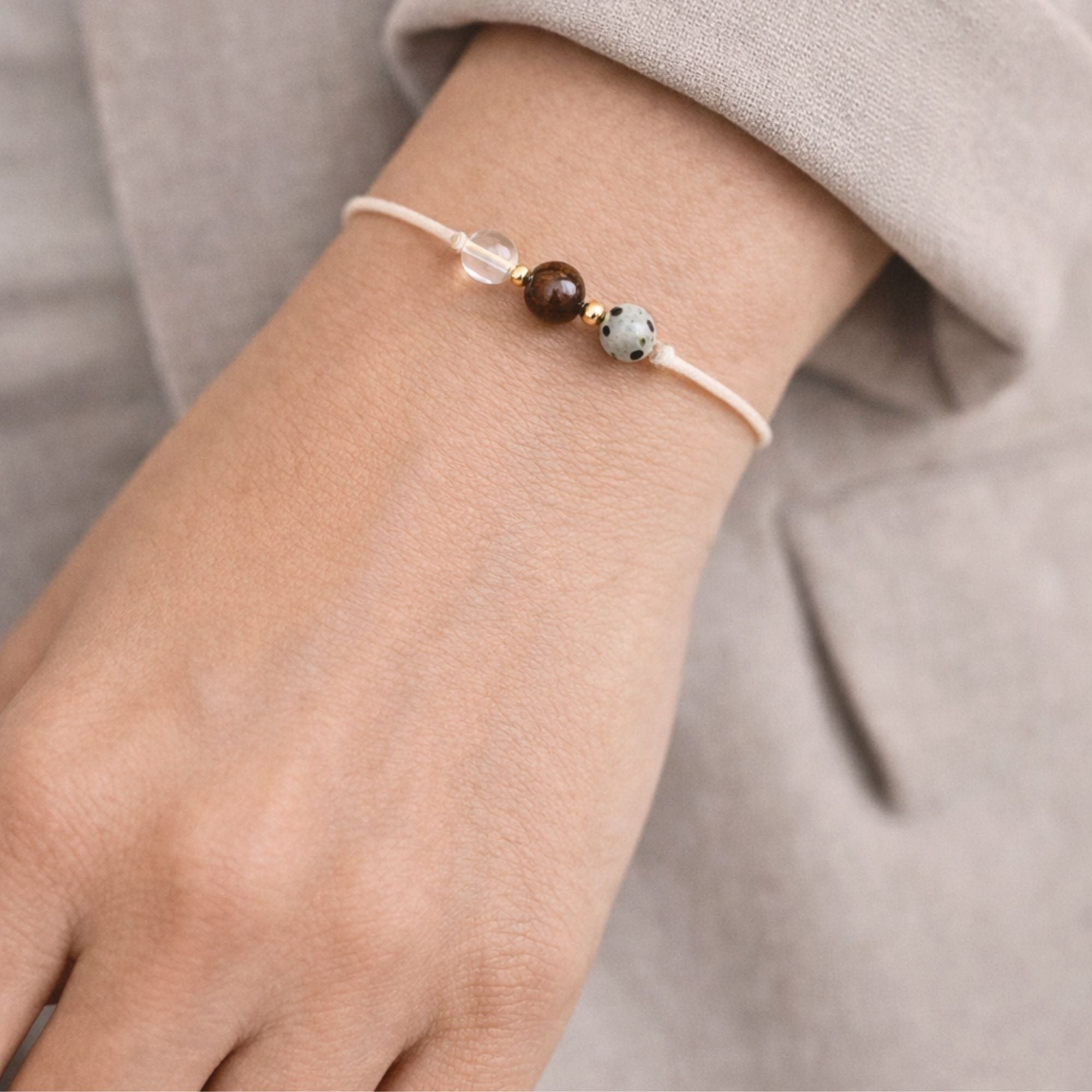 Natursteinarmband „Du kannst alles schaffen“ – mit Bergkristall, Tigerauge & Dalmatiner-Jaspis