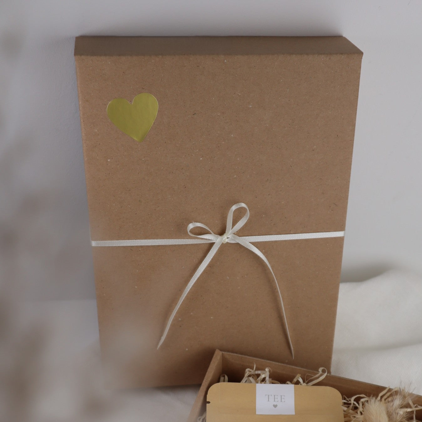 Mom to be Geschenkbox – Liebe im Bauch & Natursteinarmband