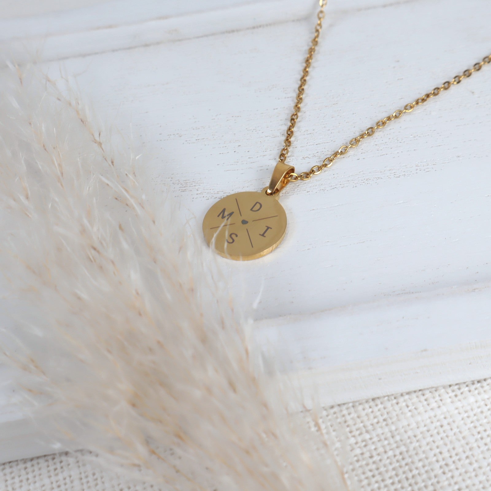 Halskette personalisiert mit Initialen – Edelstahl 18k vergoldet