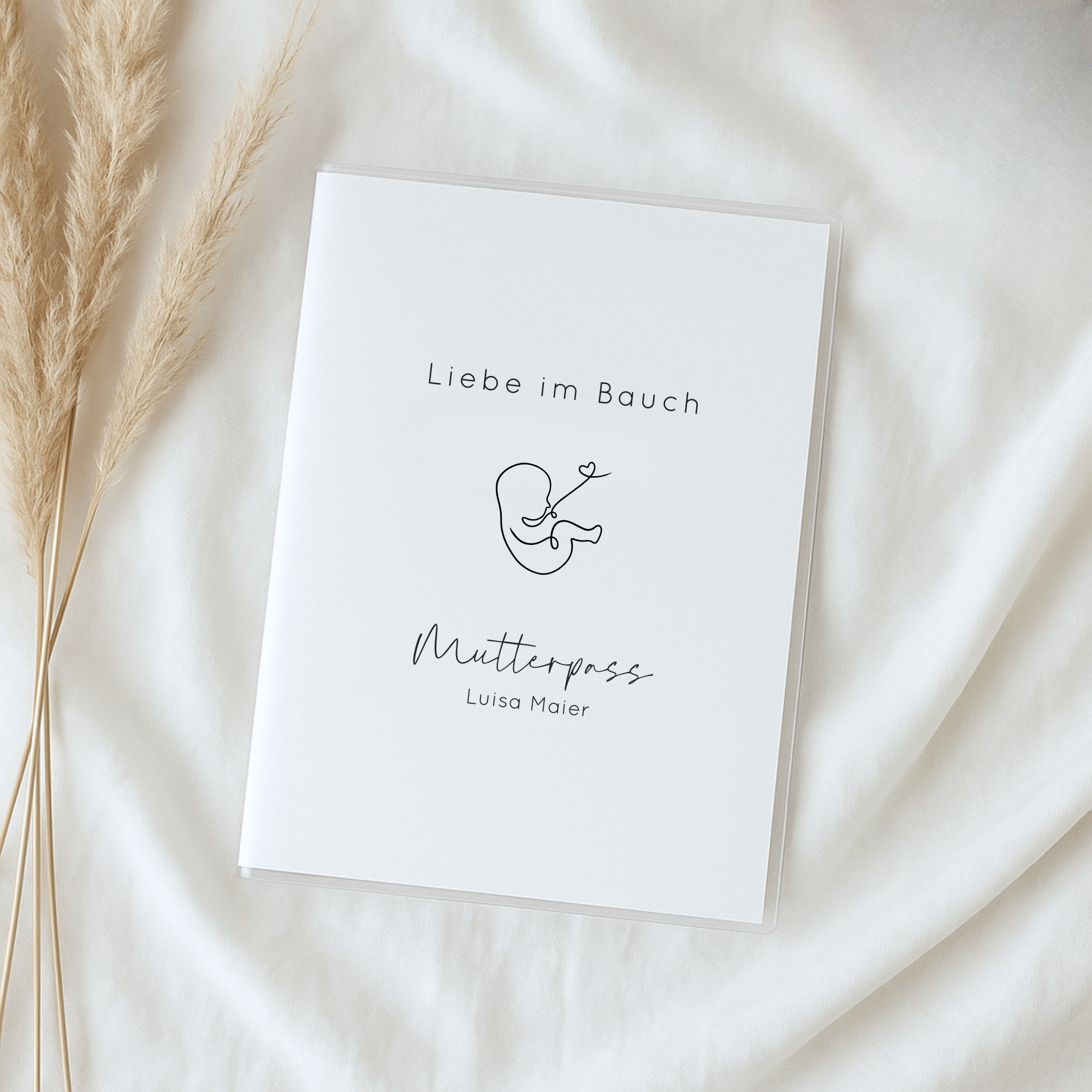 Mutterpasshülle personalisiert – „Liebe im Bauch“ Design für werdende Mamas