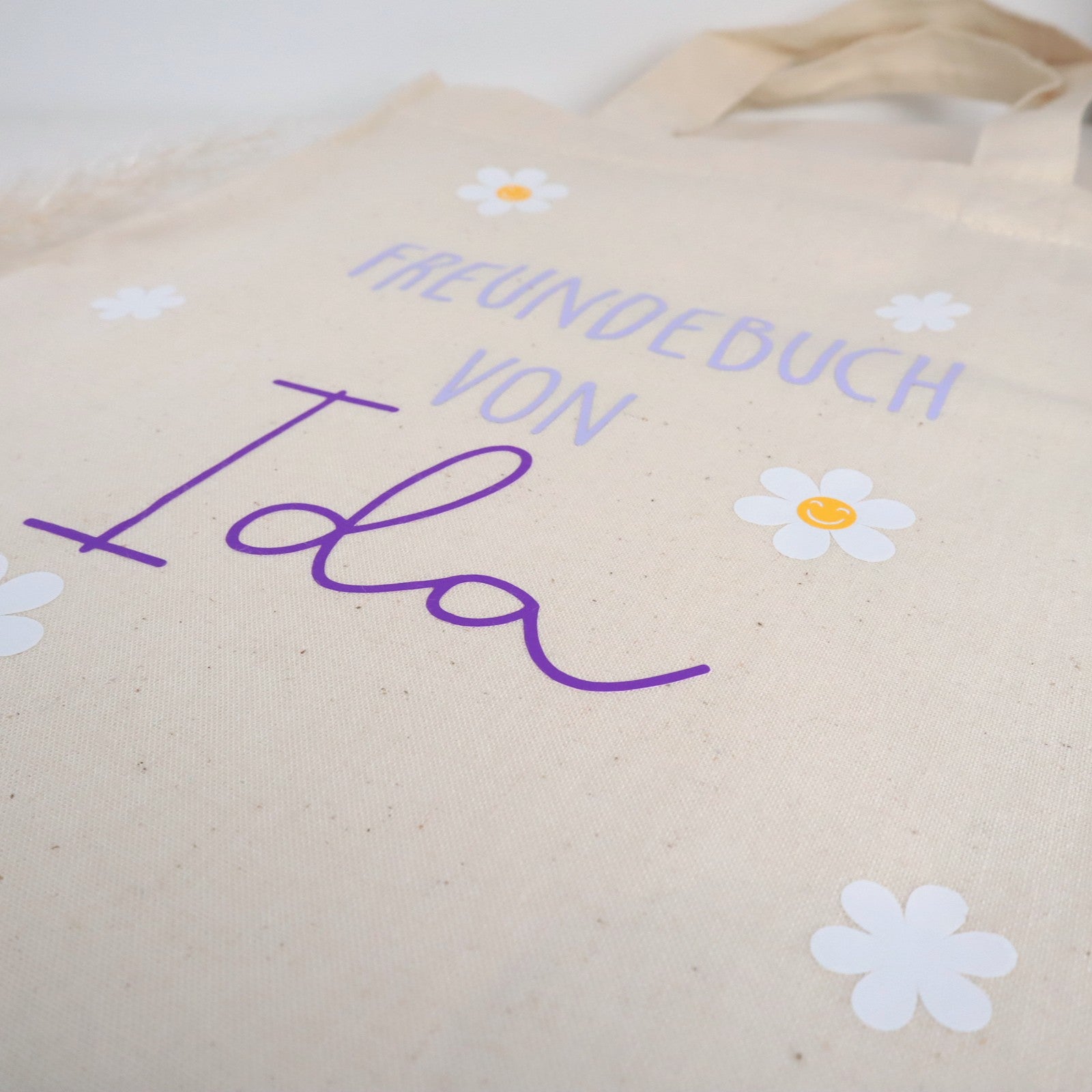 Tasche für Freundebuch – personalisiert mit Namen & Blümchen