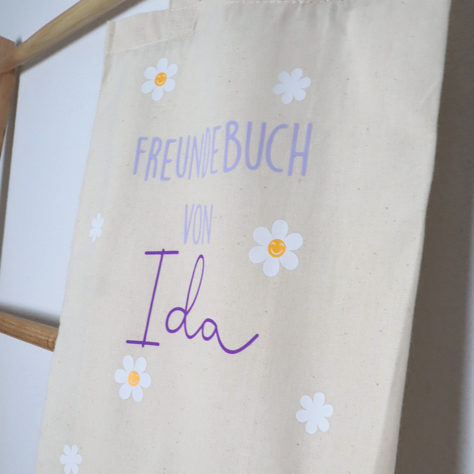 Tasche für Freundebuch – personalisiert mit Namen & Blümchen