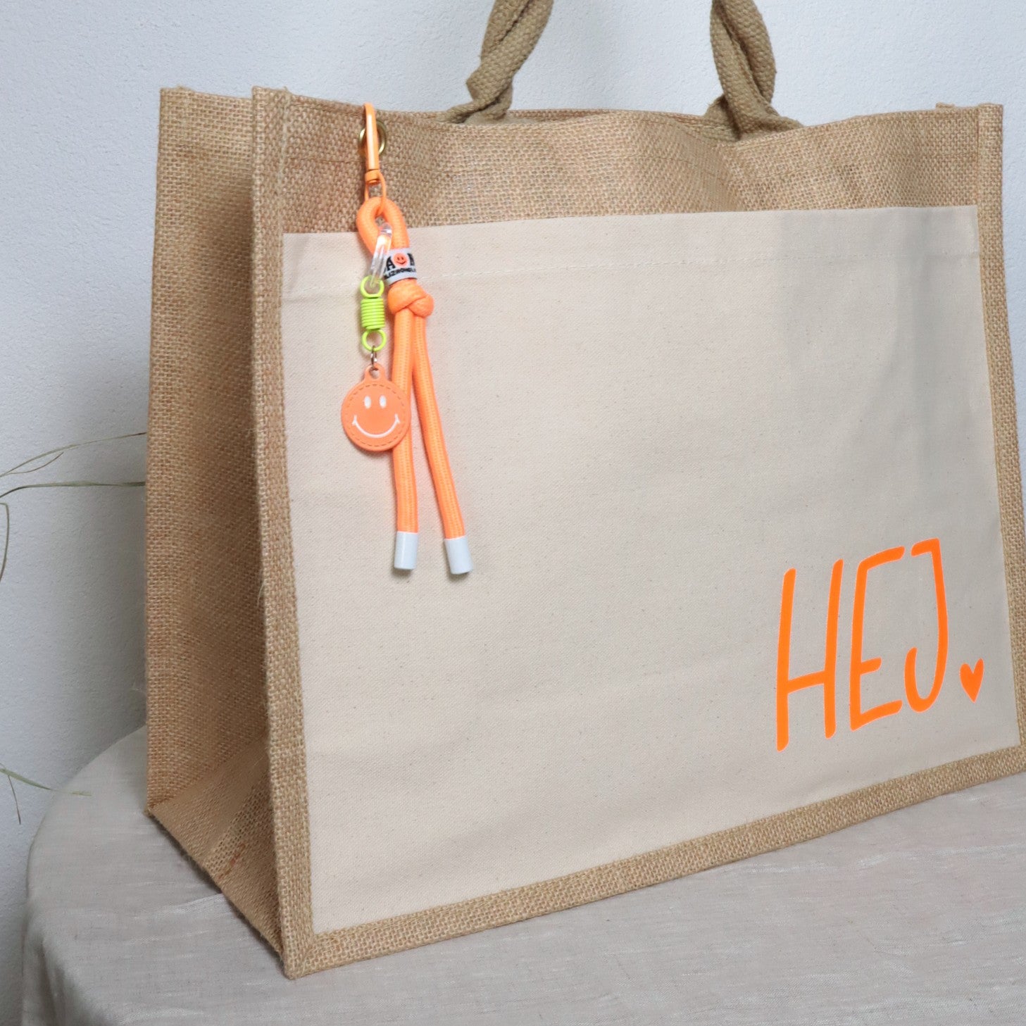 Jutetasche „hej.“ – Tasche mit Statement-Aufdruck in 3 Größen