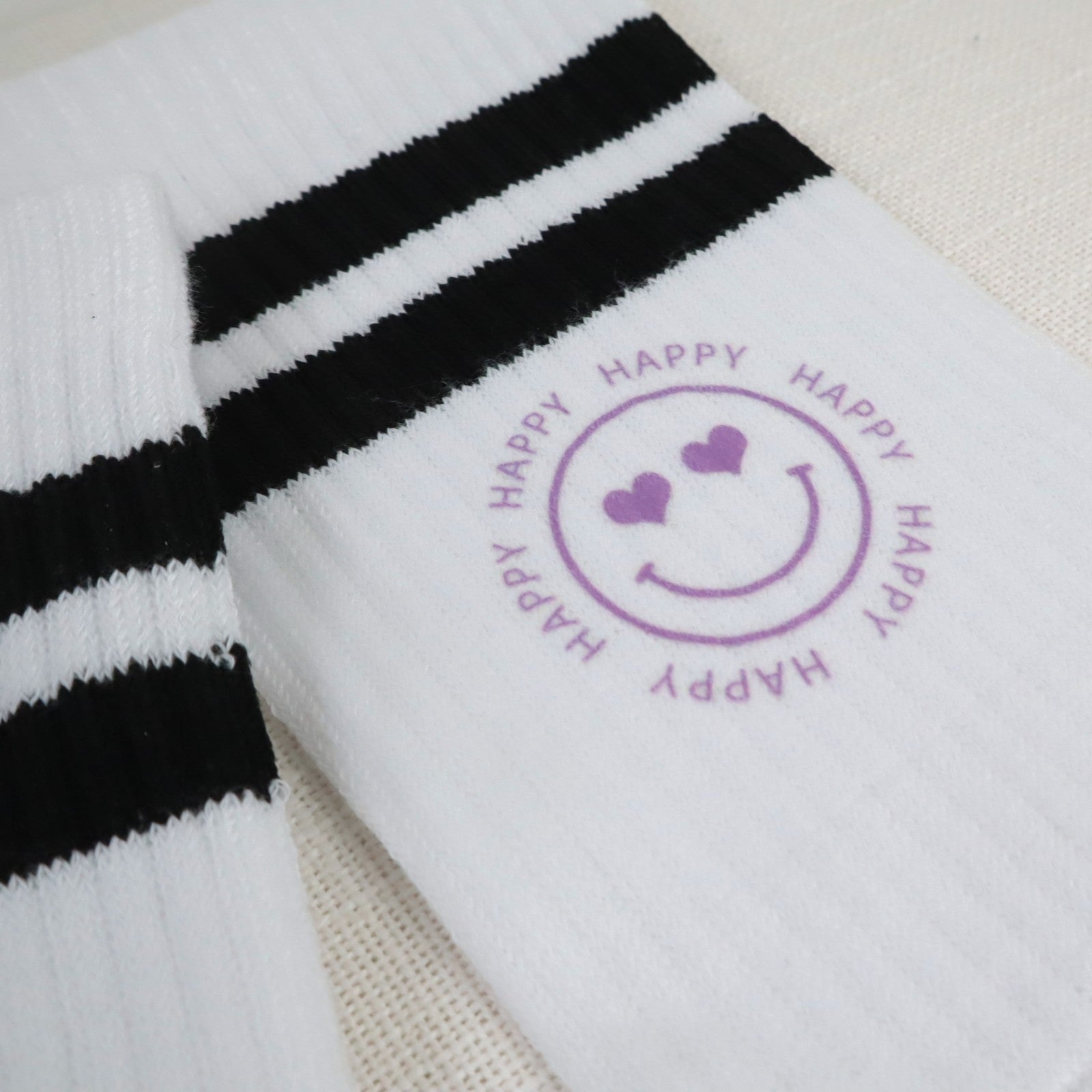 Tennissocken mit Smiley – nachhaltige Sportsocken mit Trend-Design