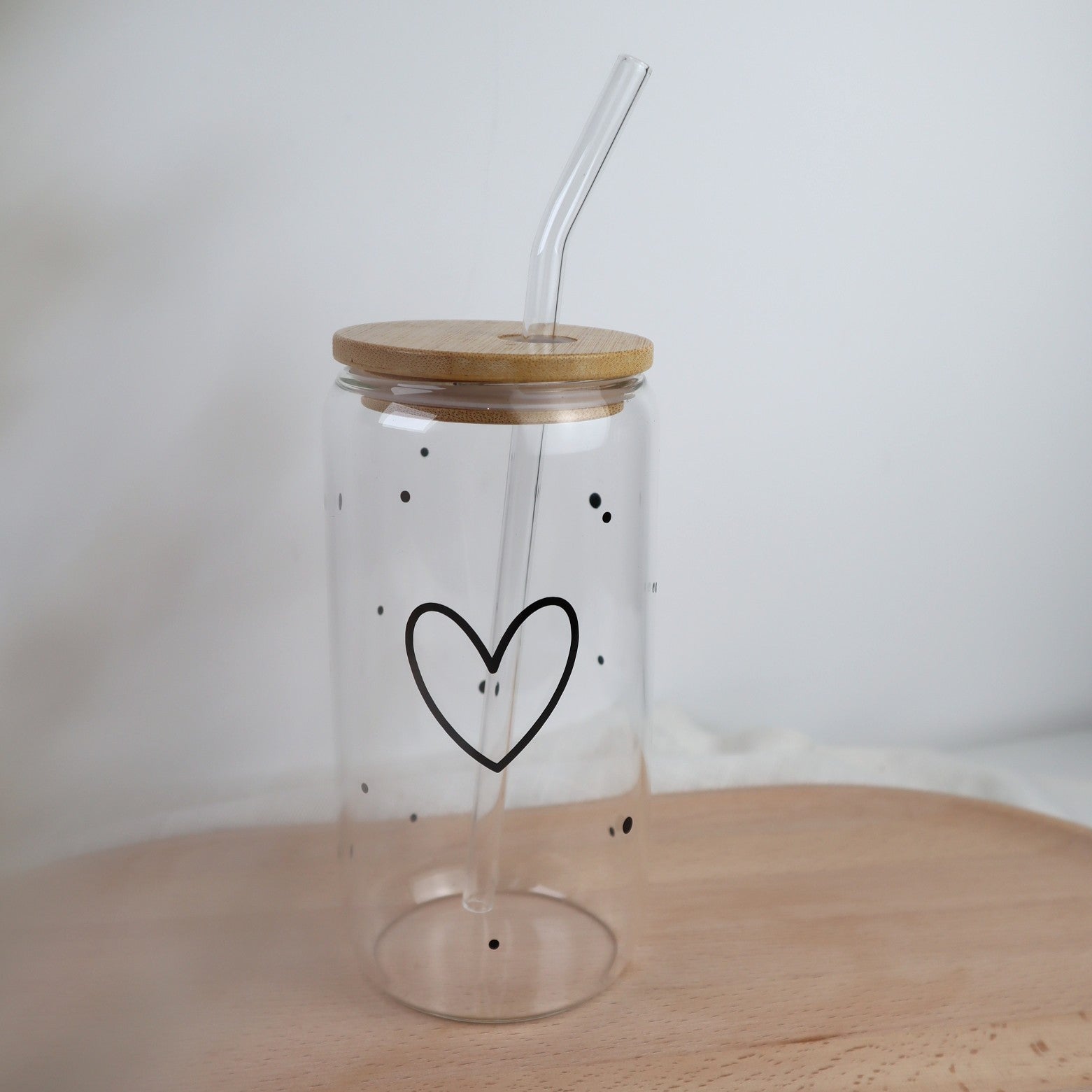 Trinkglas mit Herz – personalisierbar mit Gravur
