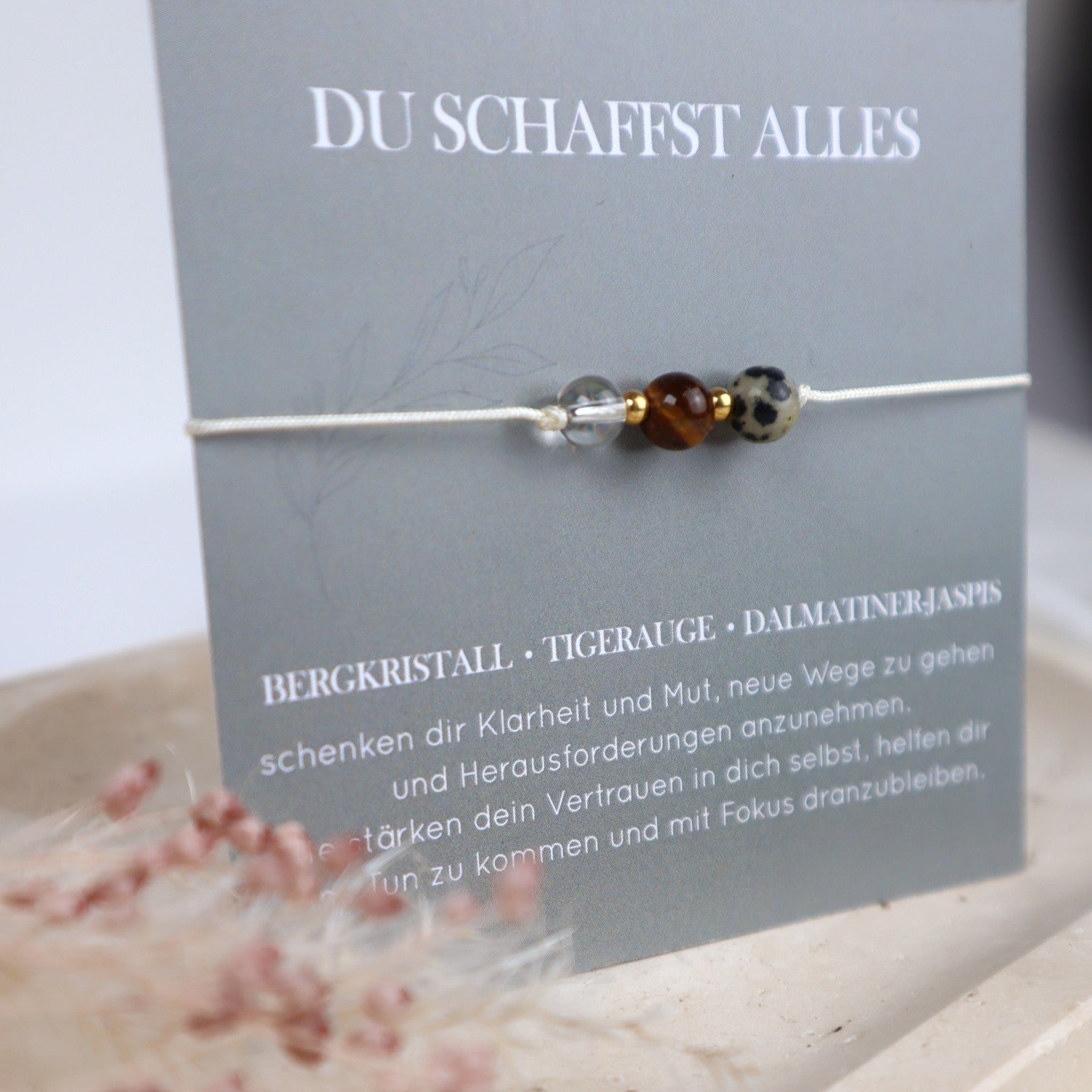 Natursteinarmband „Du kannst alles schaffen“ – mit Bergkristall, Tigerauge & Dalmatiner-Jaspis