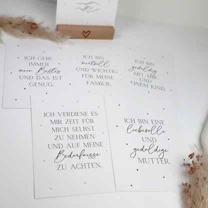 Affirmationskarten für Mamas mit personalisierbarem Kartenhalter | 20 positive Karten im A6-Format