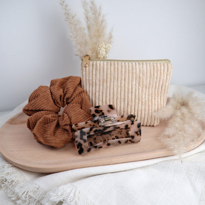 Accessoire-Set – Scrunchie, Haarklammer &amp; Kosmetiktäschchen | Trendset  in Cordoptik &amp; Geschenkidee für Mamas