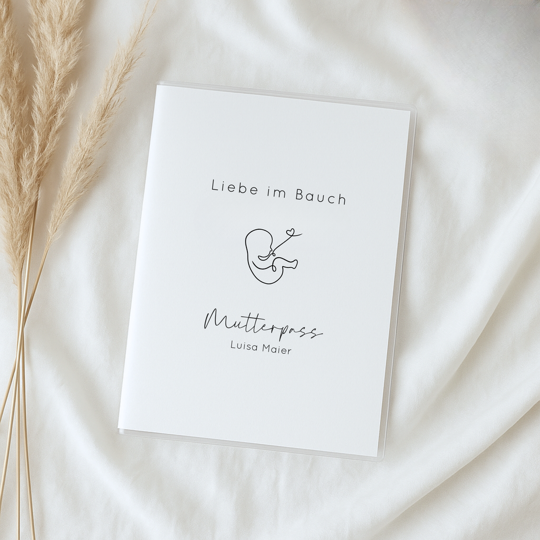 Mutterpasshülle personalisiert – „Liebe im Bauch“ Design für werdende Mamas