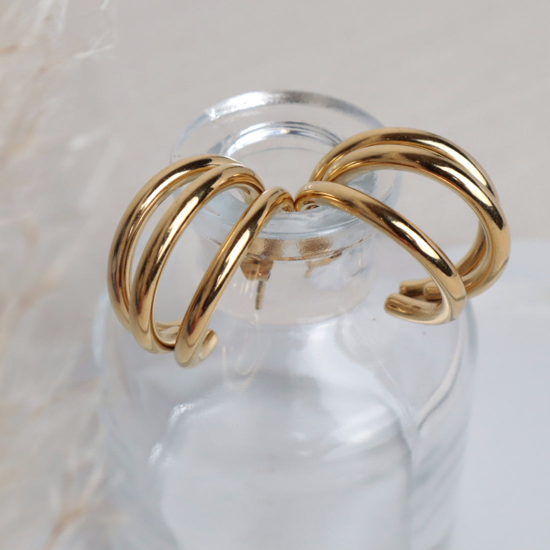 Ohrstecker Triple-Creolen – Edelstahl Gold, 26 mm