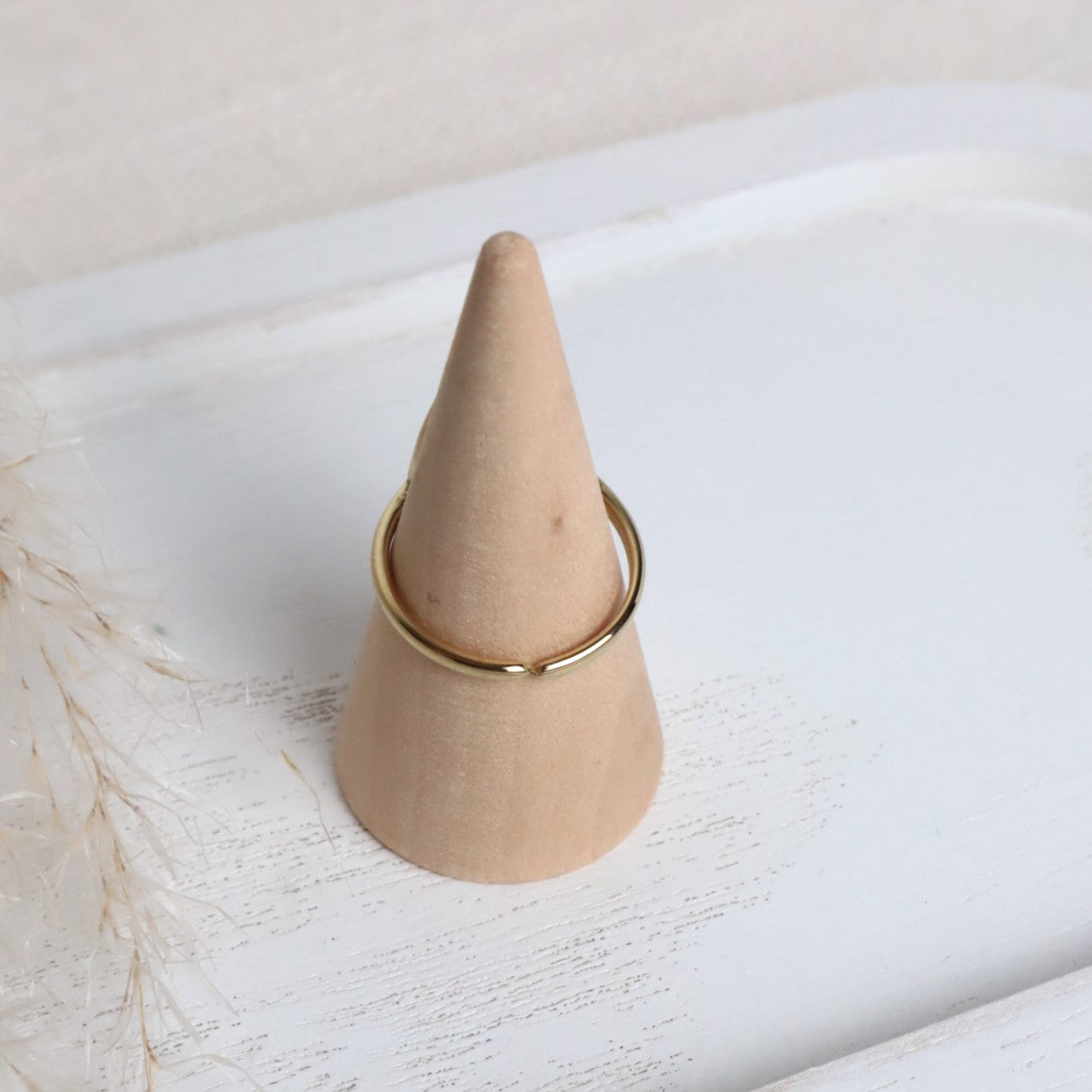 Ring Oval gehämmert – Edelstahl Gold (verstellbar)