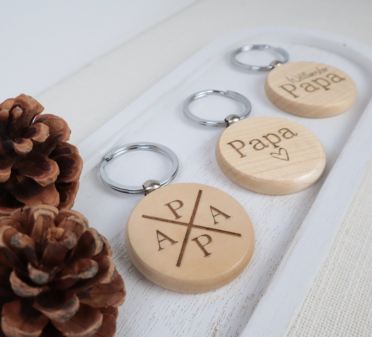 Schlüsselanhänger „Papa“ personalisierbar – in verschiedenen Designs