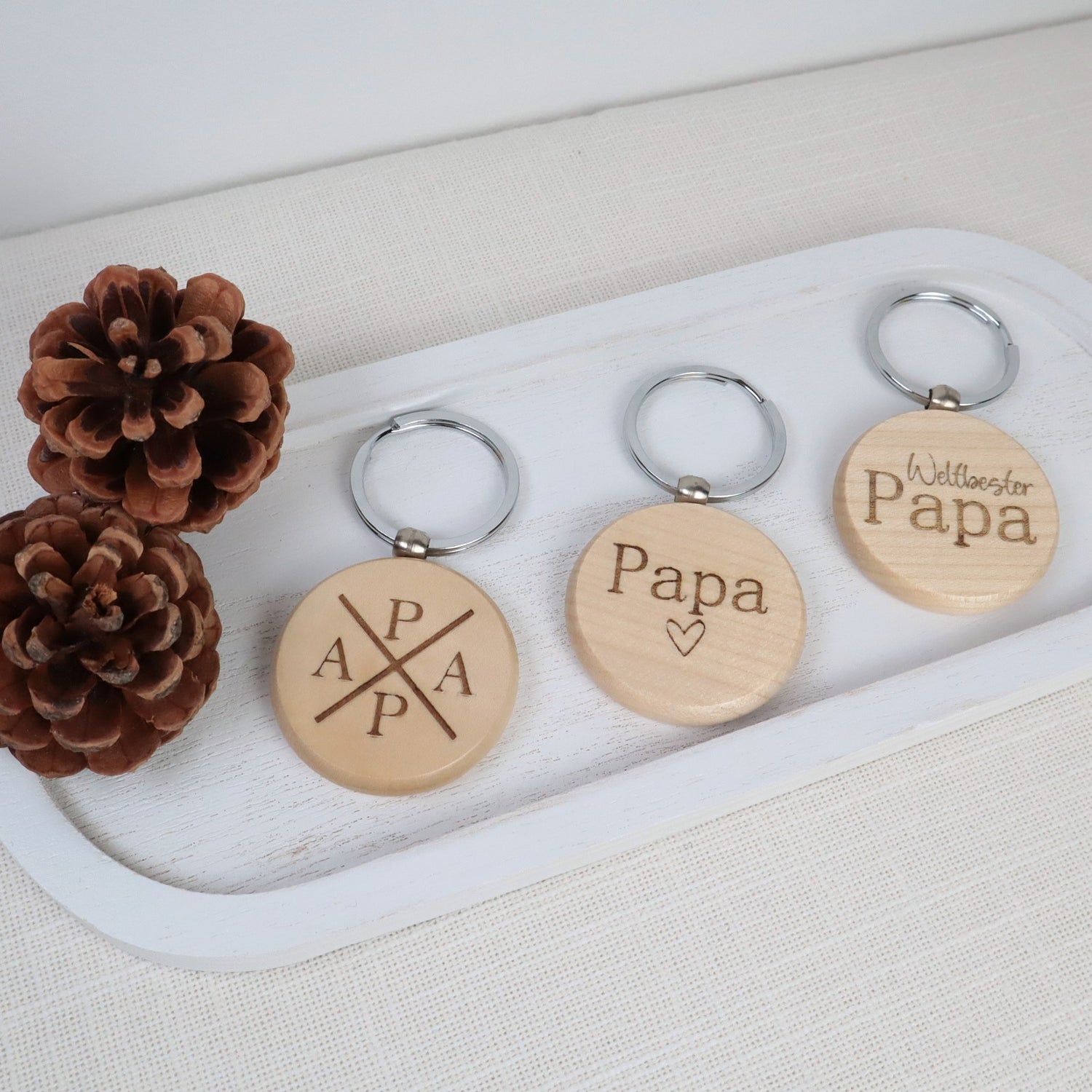 Schlüsselanhänger „Papa“ personalisierbar – in verschiedenen Designs