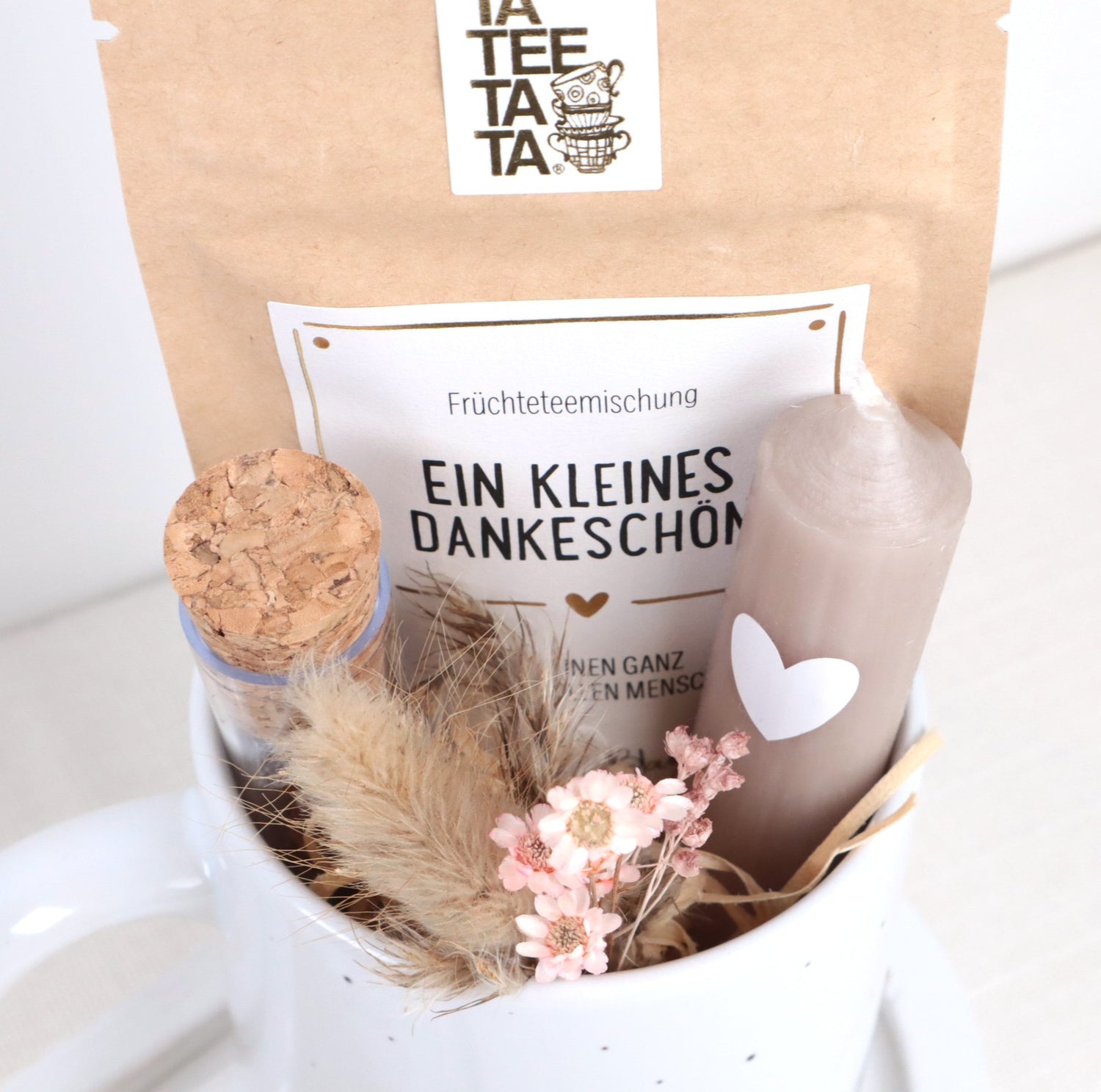 Geschenkset „Hebamme mit Herz“ – personalisierbare Tasse, wahlweise gefüllt