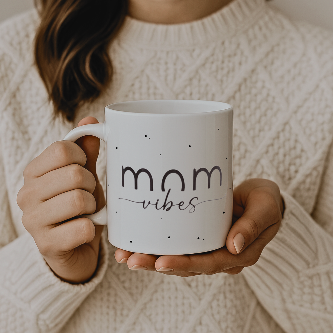 Tasse „Mom Vibes“ | Geschenk für Mamas mit Stil